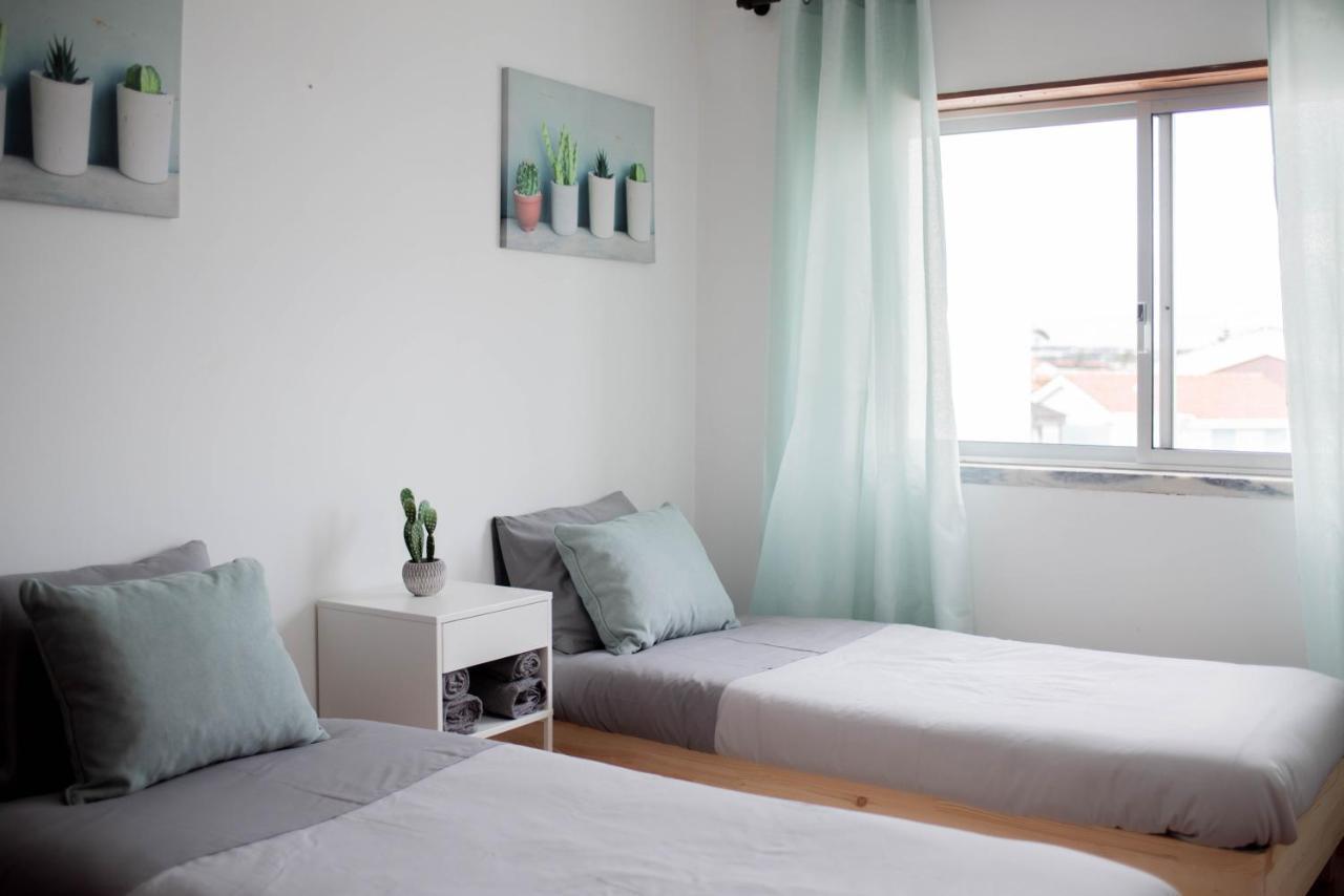 Baleal Surf Emotions Hostel Kültér fotó