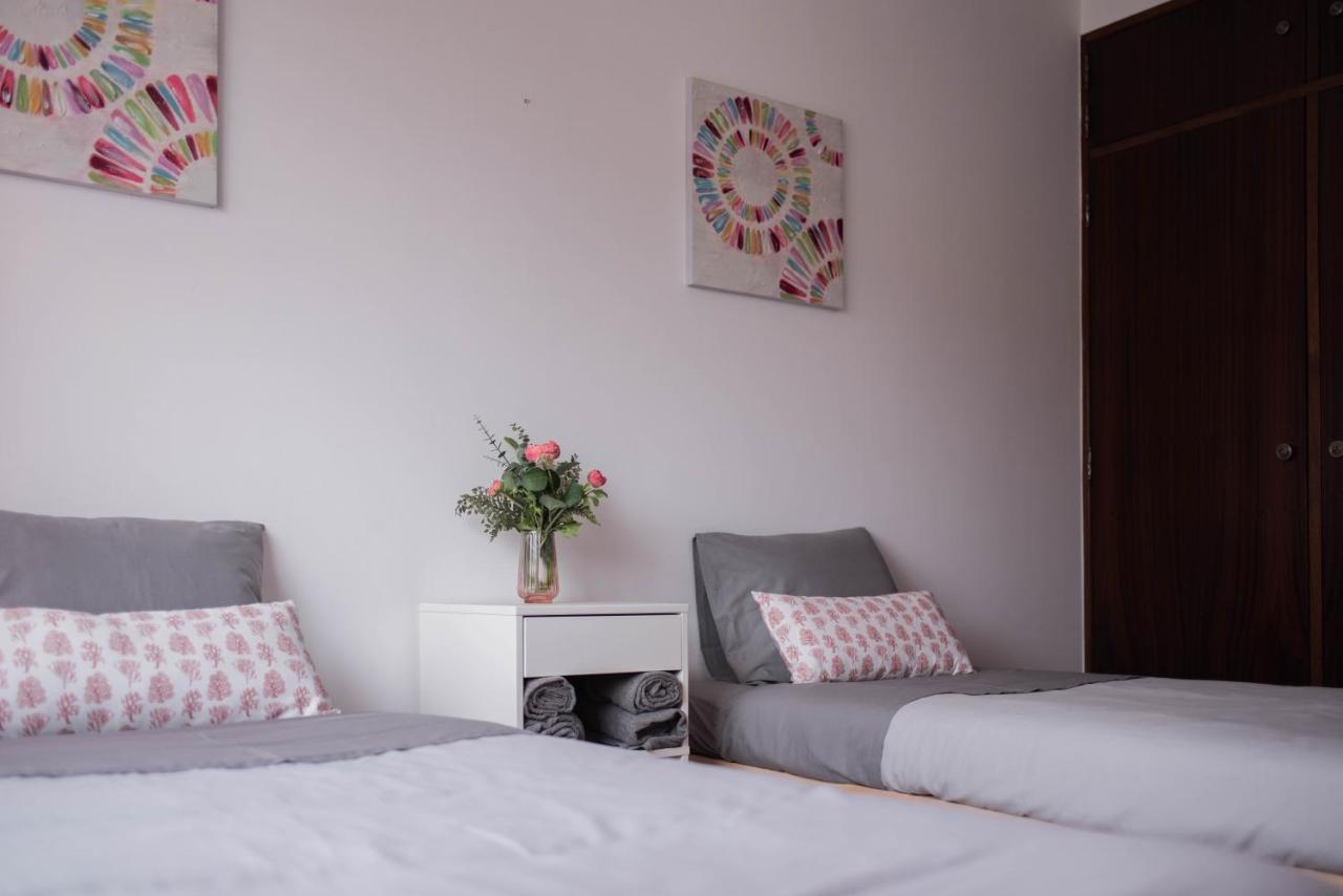 Baleal Surf Emotions Hostel Kültér fotó